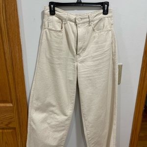 H&M CORDUROY PANT , IN COLOR BEIGE! SIZE SIX.